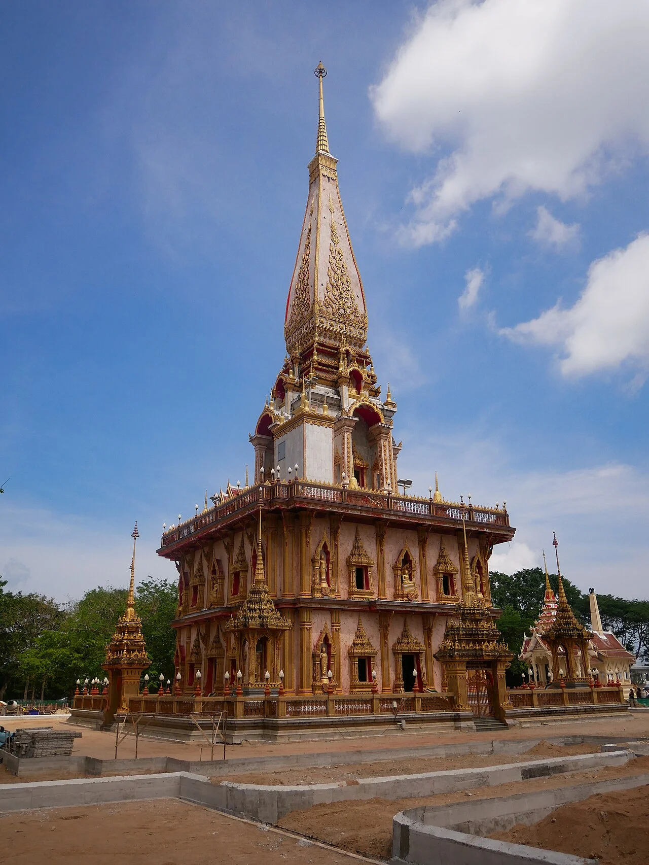 Phuket Old Town, Wat Chalong & Viewpoints