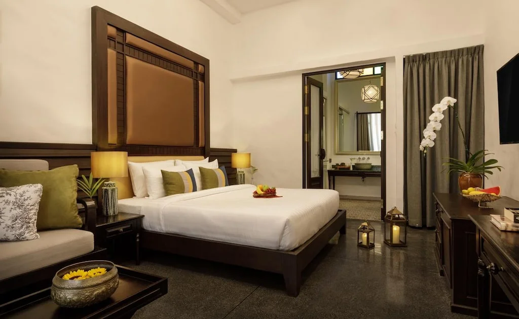 Deluxe Pool Access Room