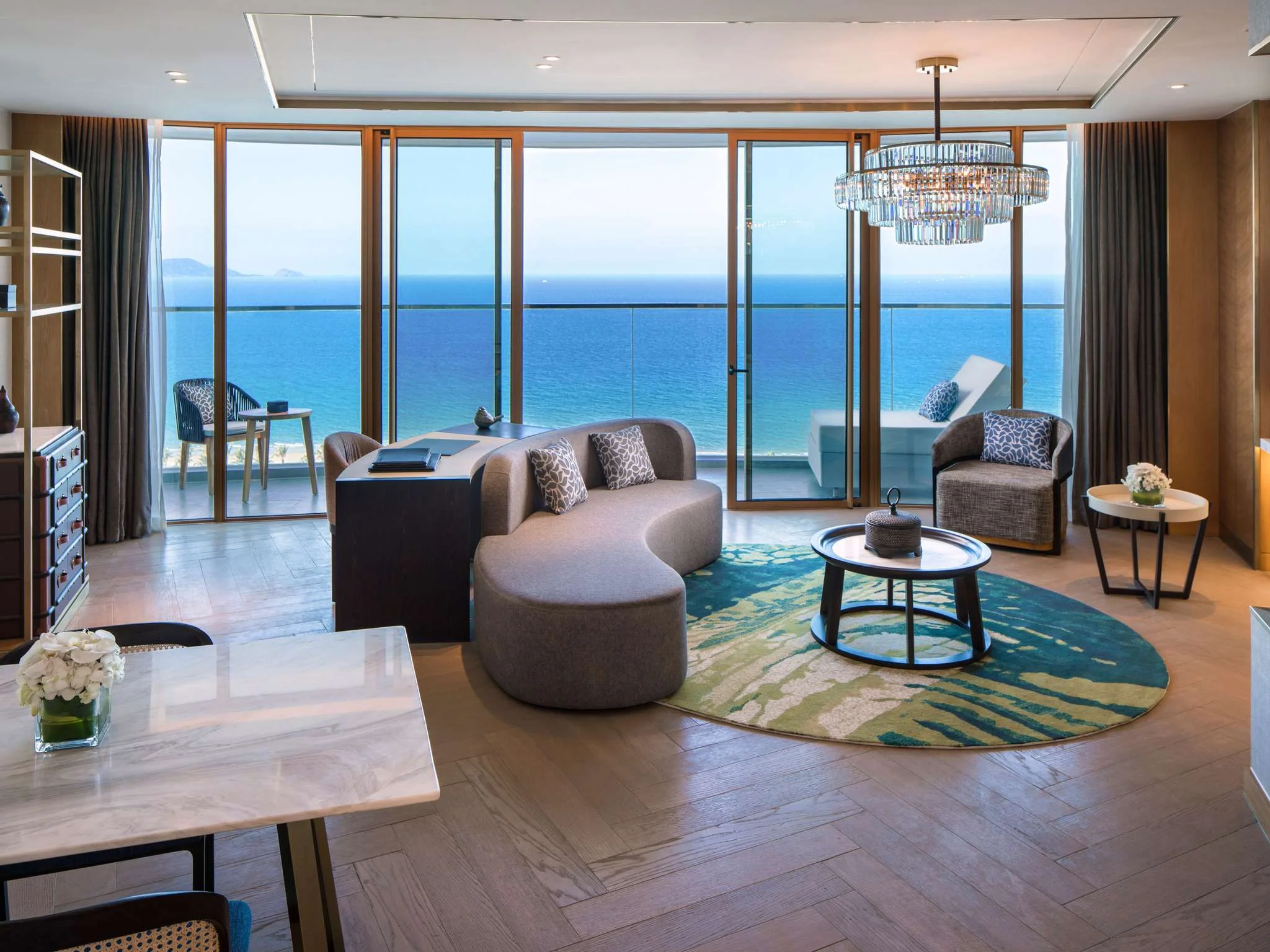 Seaview Deluxe Suite King