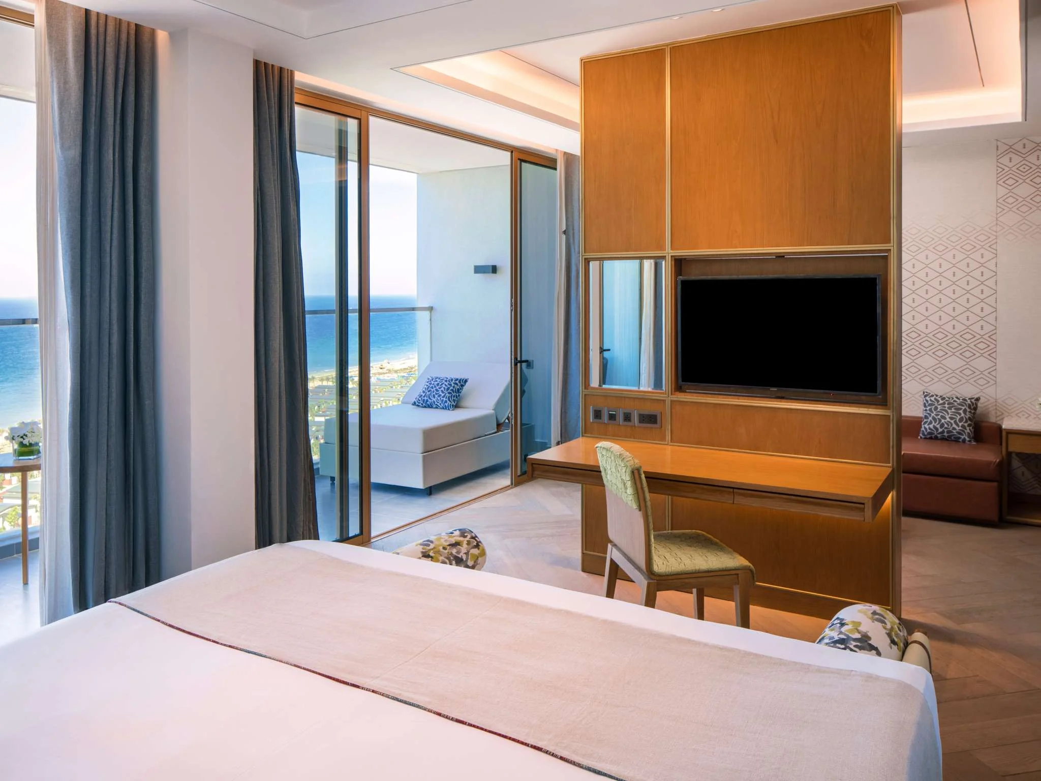 Seaview Junior Suite King