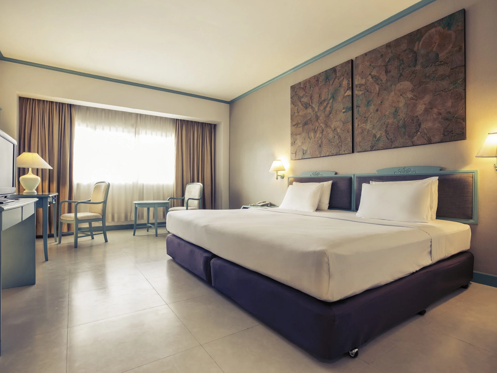 Superior Room with 1 King-Size Bed