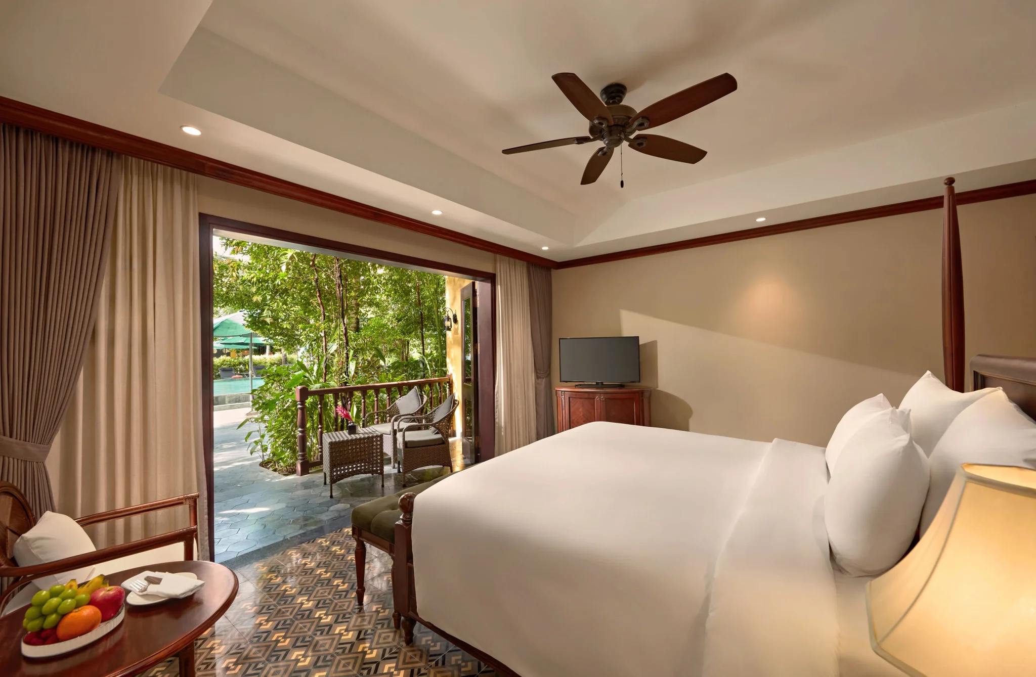 Veranda Suite Pool View