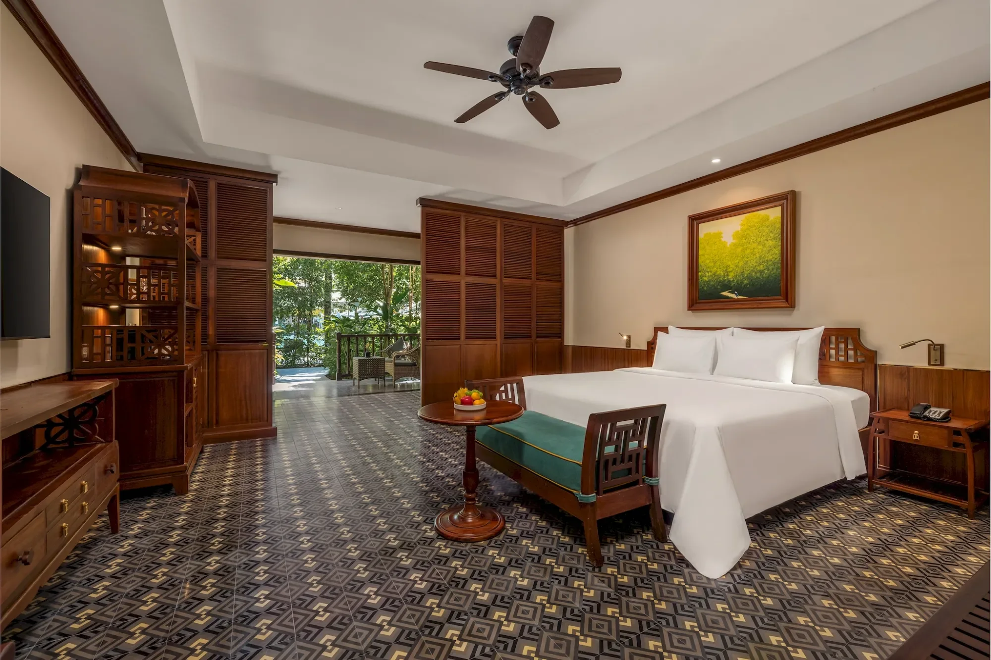 Grand Veranda Suite Pool View