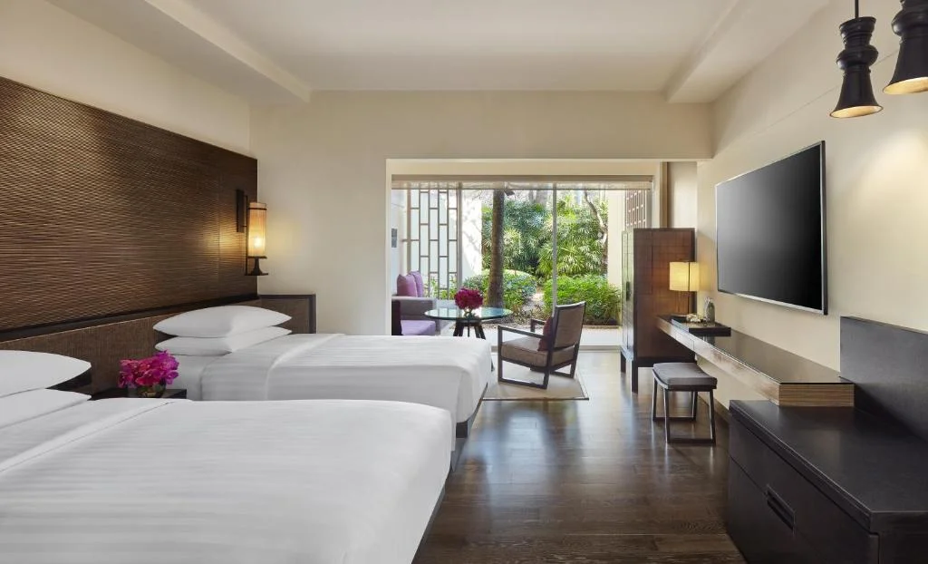 2 Twin Beds, Club Access, Deluxe