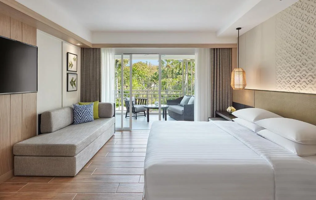 1 King Bed