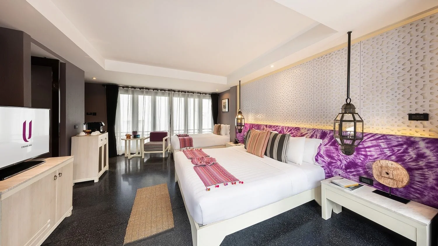 Deluxe Triple with Bathtub
