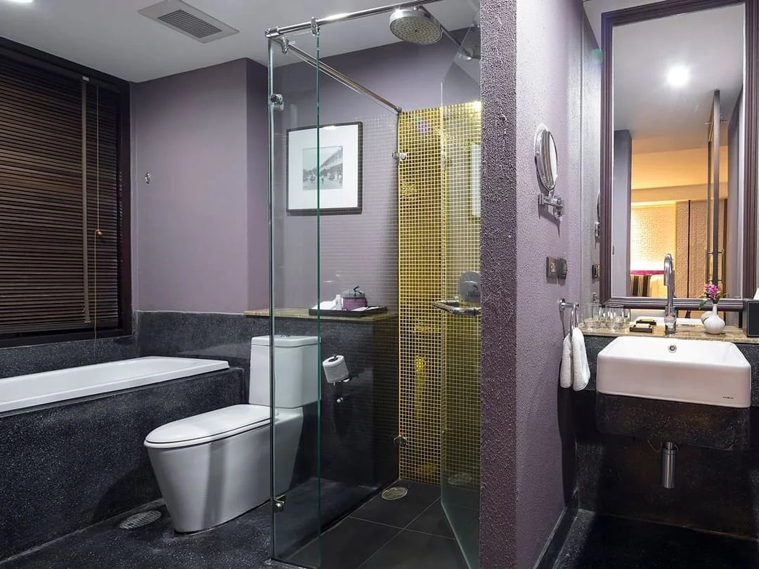 Superior with Bathtub
