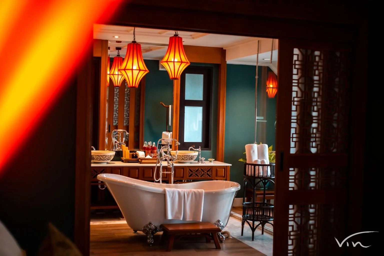 Riverfront Colonial Suite