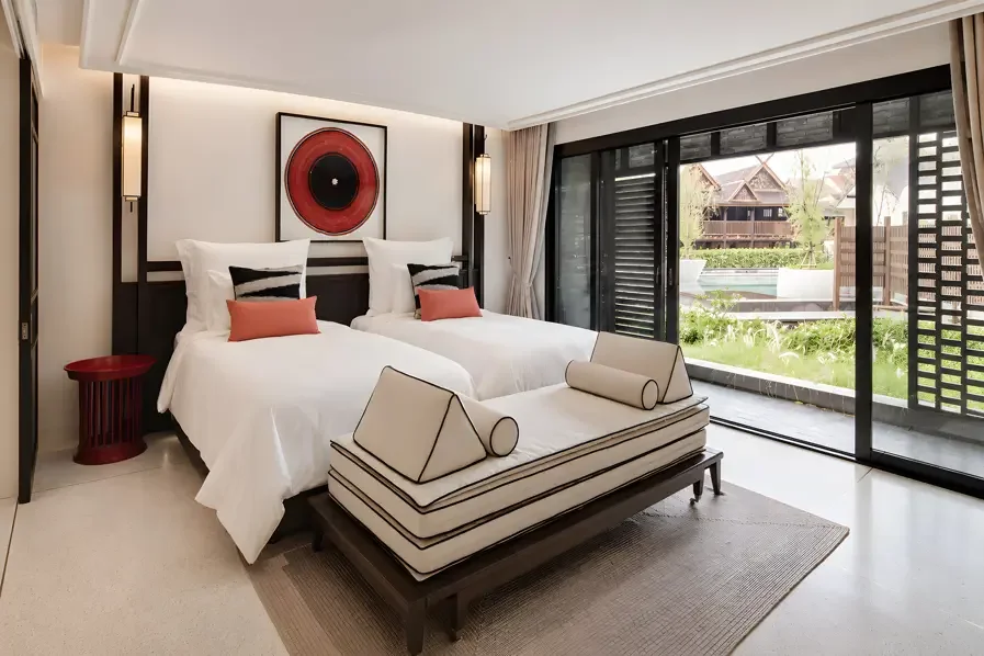 Deluxe Balcony Room