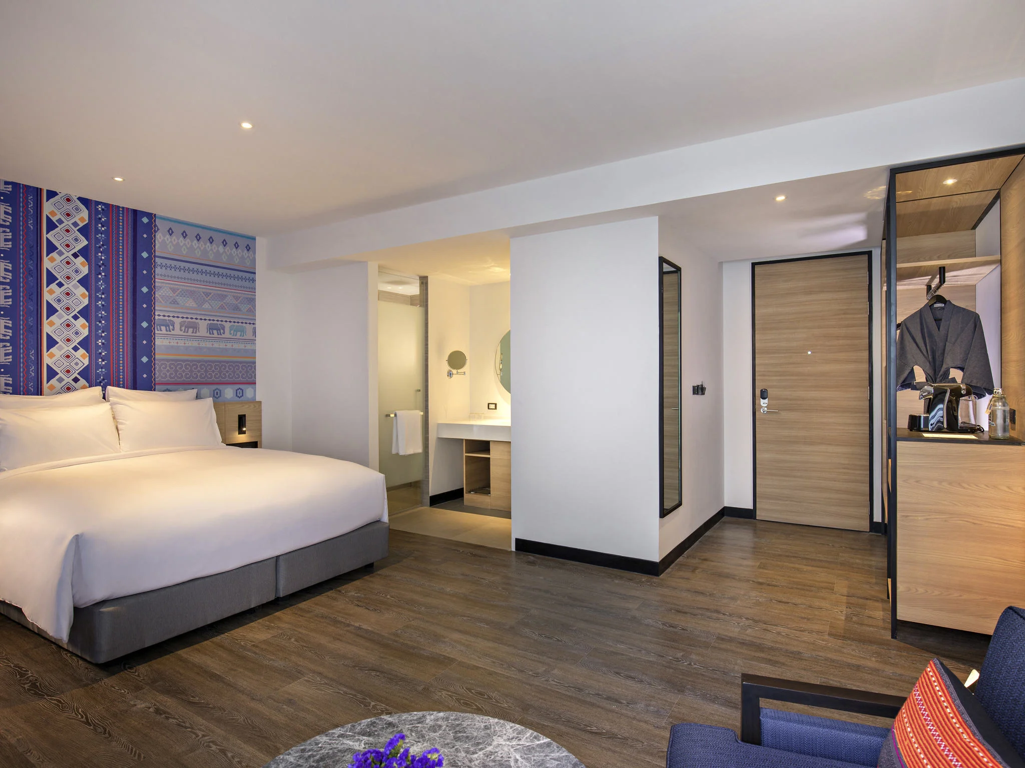 Executive Corner Room King Bed